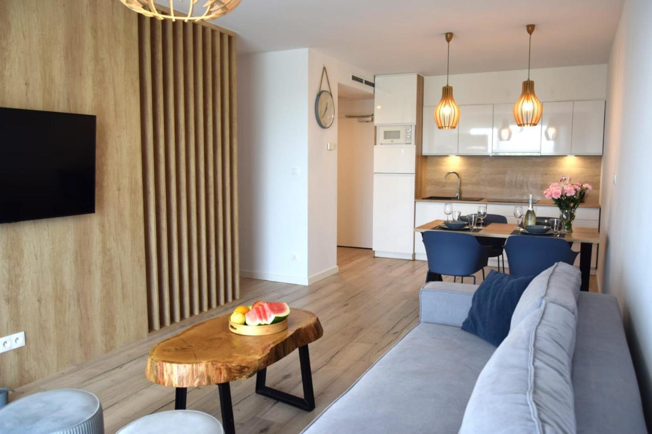 Apartamenty Rodzinne Deluxe, Suite W Budynku Baltin サルビノボ エクステリア 写真