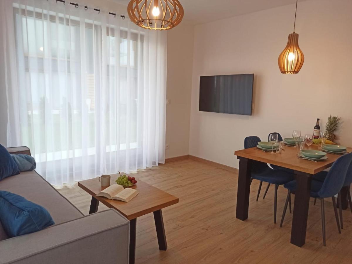 Apartamenty Rodzinne Deluxe, Suite W Budynku Baltin サルビノボ エクステリア 写真